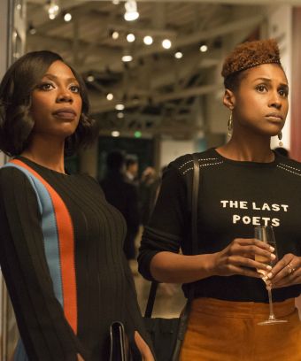 Molly and Issa at the Black art exhibit in Season 2 Episode 2 of HBO's Insecure